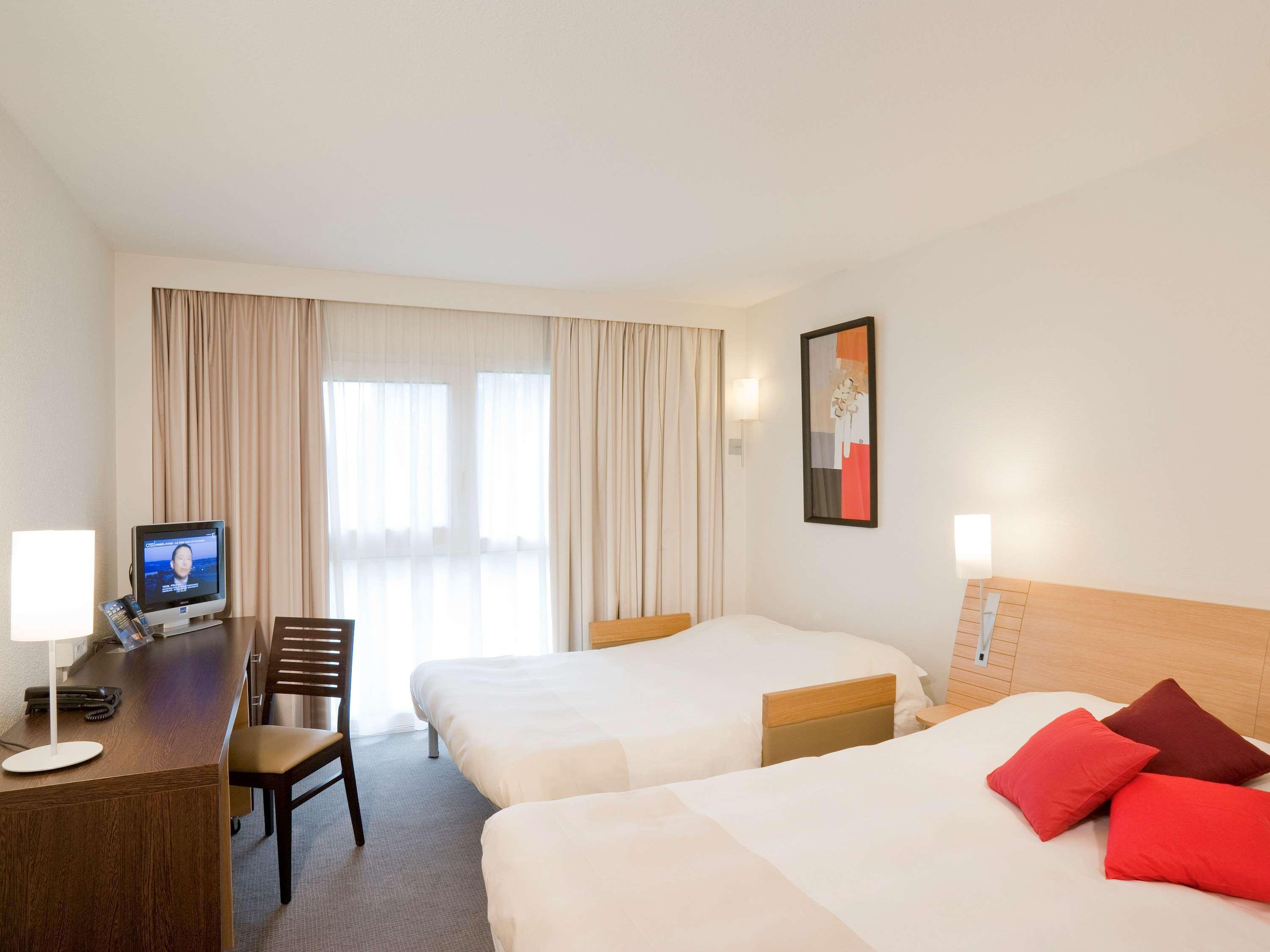 Novotel Clermont-Ferrand Exteriör bild