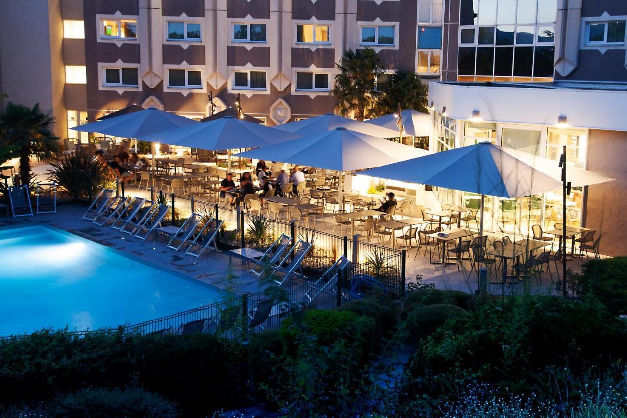 Novotel Clermont-Ferrand Exteriör bild
