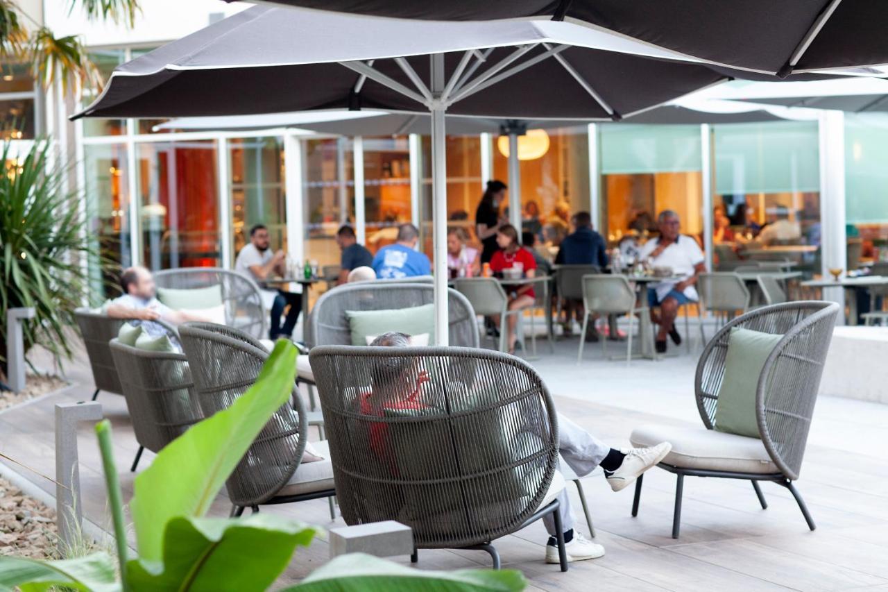Novotel Clermont-Ferrand Exteriör bild