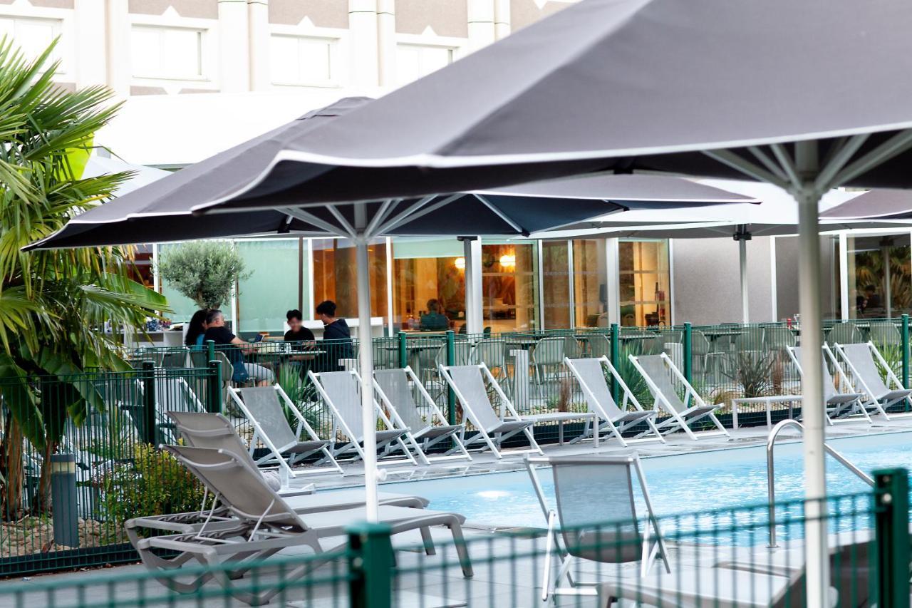 Novotel Clermont-Ferrand Exteriör bild
